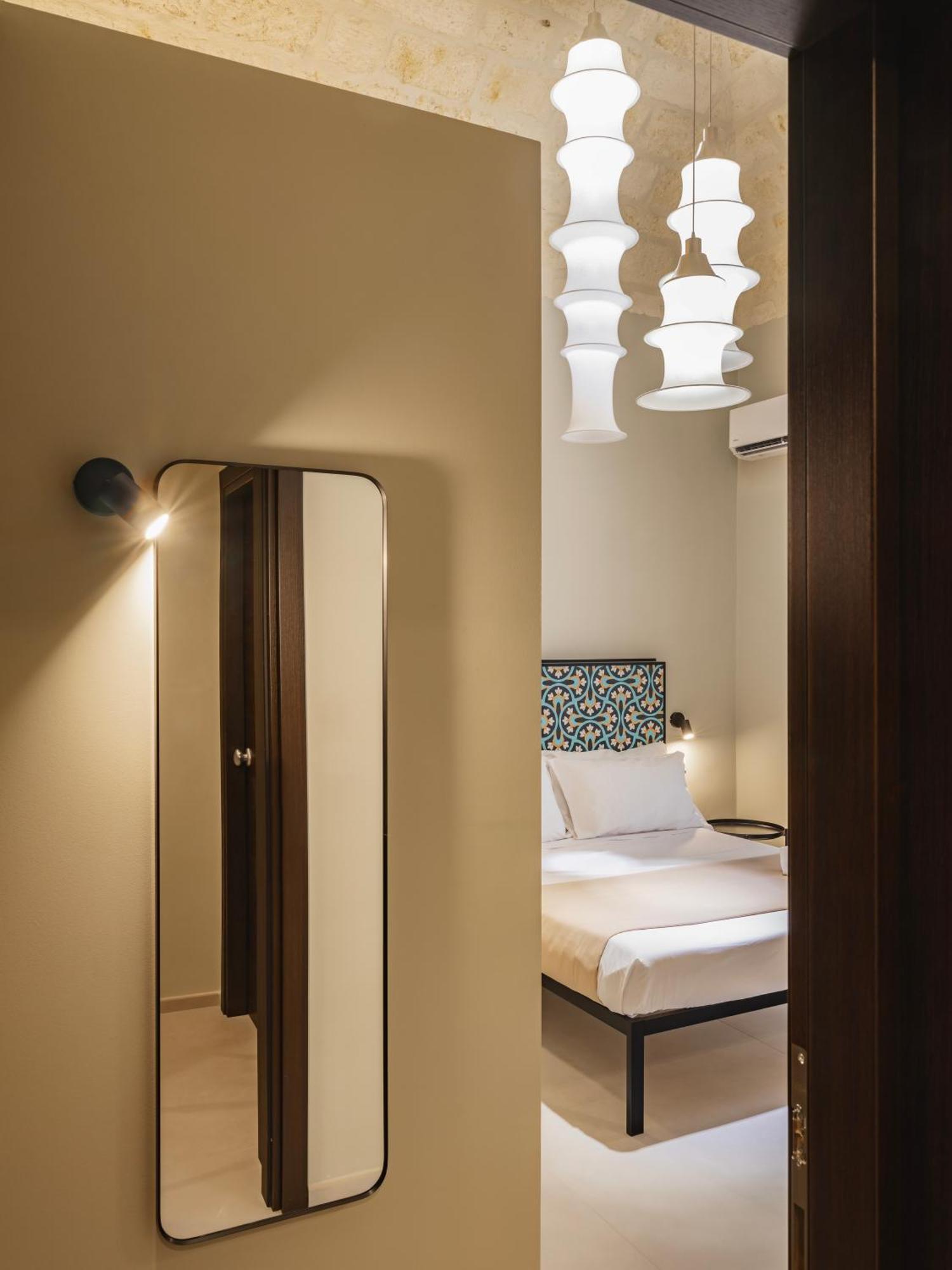 Almica24 Hotel Bari Luaran gambar