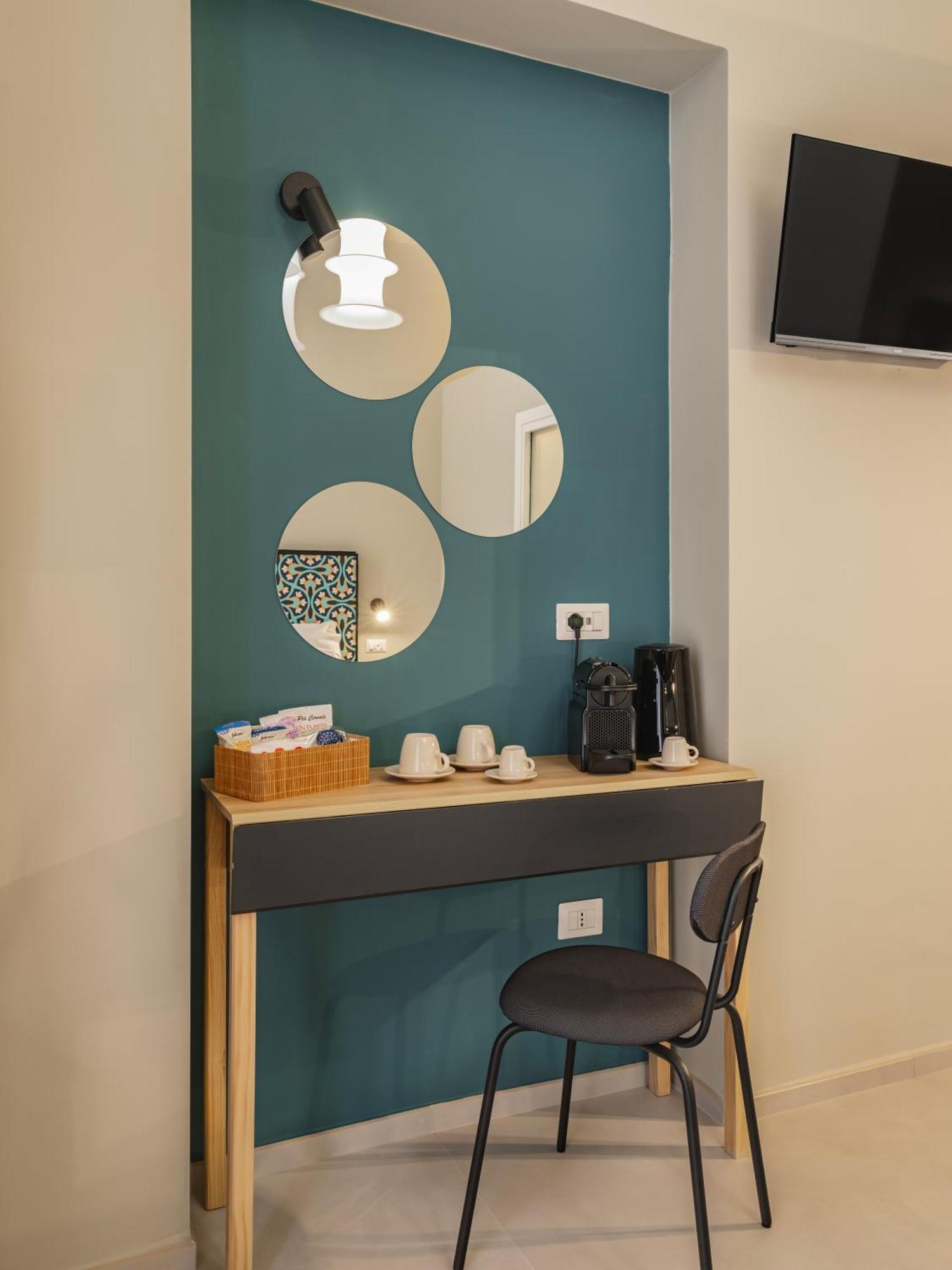 Almica24 Hotel Bari Luaran gambar