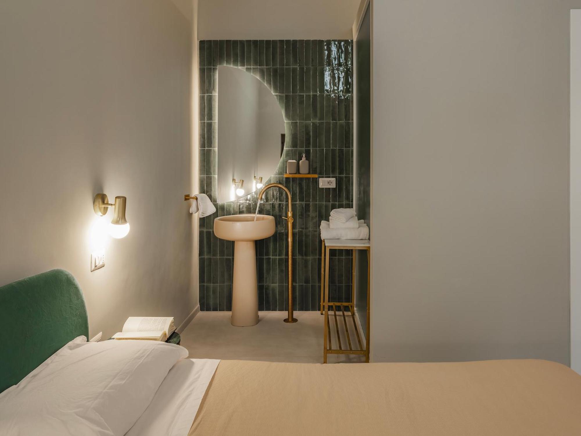 Almica24 Hotel Bari Luaran gambar