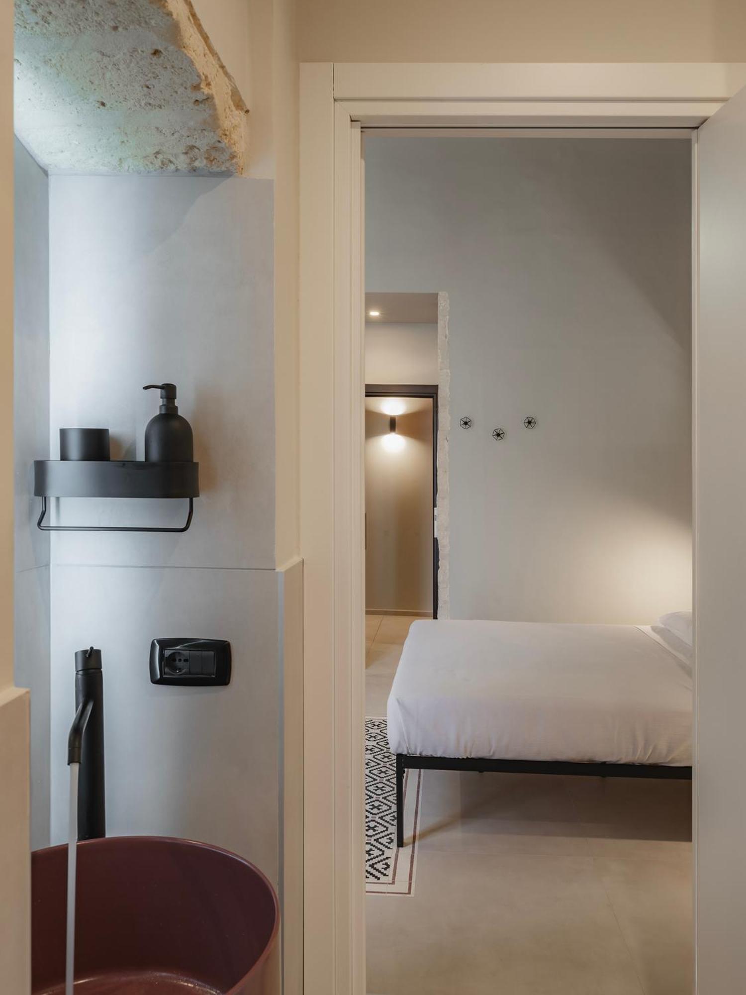 Almica24 Hotel Bari Luaran gambar